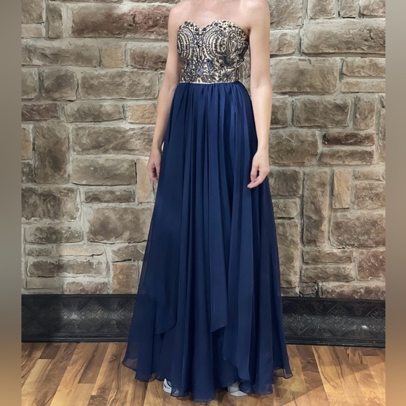 Milano Formals Long Navy Chiffon Crystal Embellished Prom Dress Gown size 2 - Picture 6 of 17